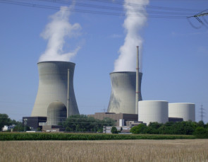 AKW_Gundremmingen_Nuclear_Power_Plant.jpg 