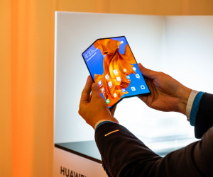 Huawei zeigt sein faltbares Smartphone Mate X