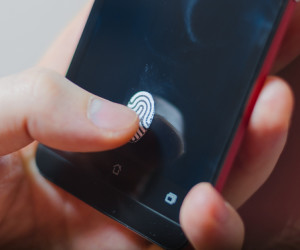 Wie sicher sind Fingerabdruck und Gesichtserkennung wirklich?