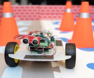 Hybridchips geben Robotern Schwarmdenken