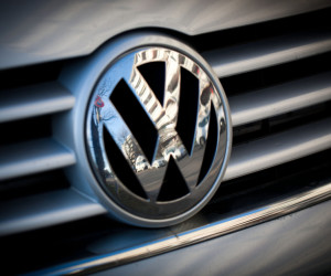 Volkswagen und Amazon vereinbaren Partnerschaft