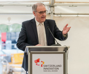 Bundesrat Parmelin setzt Grundstein zum Switzerland Innovation Park