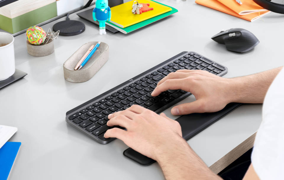 Mx Serie Von Logitech Neue Tastatur Und Maus Im Praxis Check Computerworld Ch