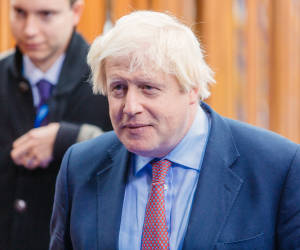 Selfie mit Huawei-Handy bringt Boris Johnson in die Bredouille