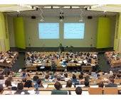 Hörsaal überflüssig - Virtuelle Klassenzimmer an der FFHS