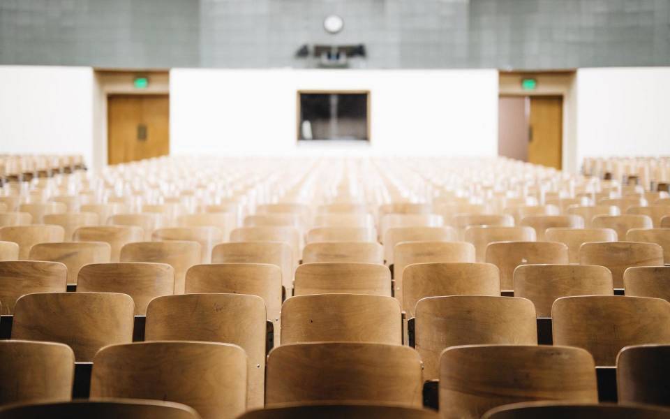 FFHS startet mit virtueller Klasse