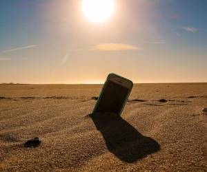 Auch das Smartphone leidet in der Hitze