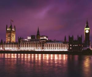 Grossbritannien schliesst Huawei vom Ausbau seines 5G-Netzes aus