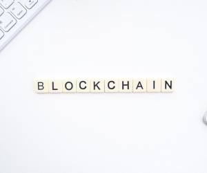 Parlament setzt bessere Rahmenbedingungen für Blockchain-Technologie