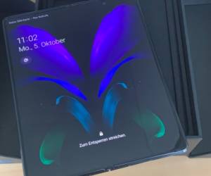 Hands-on: Samsung Galaxy Z Fold 2