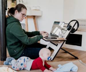 Angestellte im Home Office oft abgelenkt