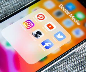 Facebook testet Hotline