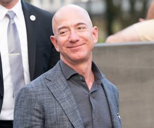Bezos verkauft Amazon-Aktien für fast 2 Milliarden Dollar