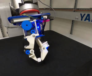 Robohand nutzt zwei Fingerpaare für Griff