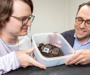 Empa-Forscher entwickeln kompostierbare Batterie