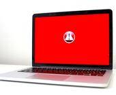 Ein Laptop mit Warndreieck mit Ausrufezeichen