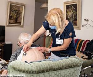 Santé24 und Spitex Zürich verbinden Pflege mit Telemedizin