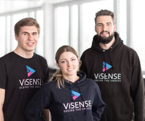 Wachsame Augen auf den Produktionsprozess