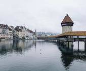 Kapellenbrücke in Luzern im Winter