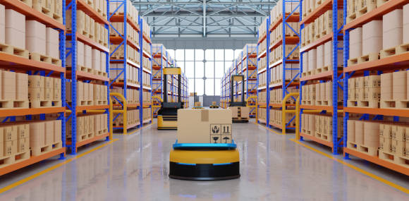 Warenlager mit Logistik-Roboter 