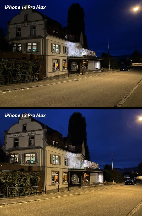 Zwei Nachtaufnahmen zeigen dasselbe Gebäude