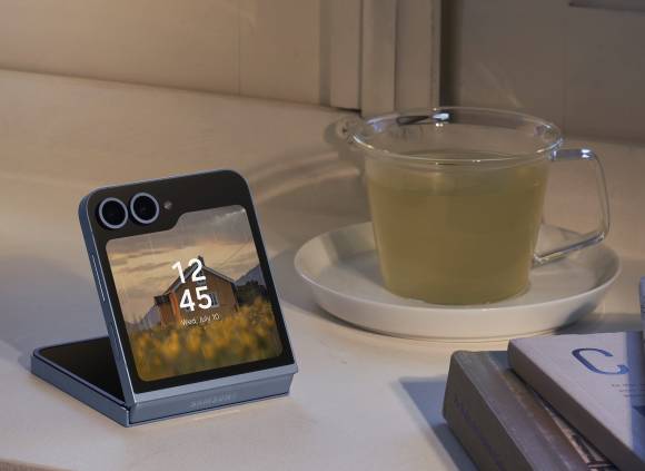 Samsung Galaxy Z Flip6 