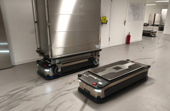 Im «Untergrund» optimieren mobile Roboter die Intralogistik im KSB.
