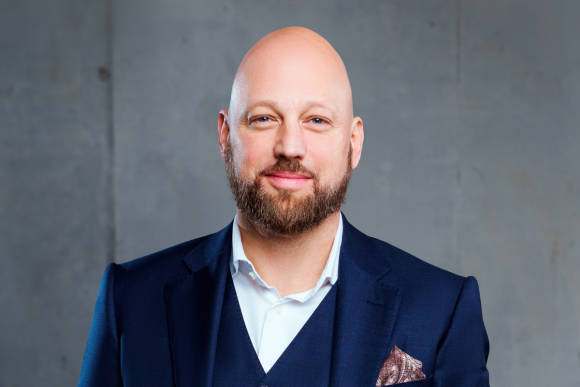 Emanuele Diquattro CEO, Inventx AG