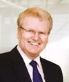 Sony-CEO Howard Stringer verkündete in Tokio die Erfolge seines Unternehmens bei der Reduktion von Treibhausgasen. 5214.jpg