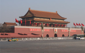 China_TiananmenGate_Bild-LuxTonnerre.jpg 