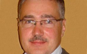 toni_ritz_educa.jpg 