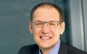 Stefan-Schena-Geschaeftsfuehrer_OEKK.jpg 