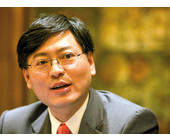 Lenovo_CEO_Yang_Yuanqing.jpg