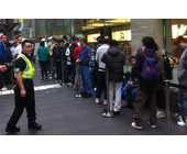 0920-iphone-sydney-teaser.JPG