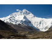 Everest_North_Face_toward_Base_Camp_Tibet_Luca_Galuzzi_2006_teaser.jpg