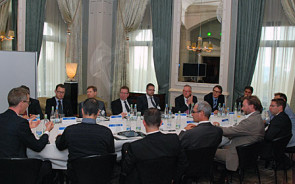 CIO-Roundtable_2013_NetApp1.jpg 