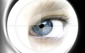 sicherheit_security_bedrohung_visier_auge_fadenkreuz_teaser_BILD_FOTOLIA.jpg 