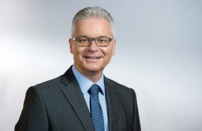 riet-cadonau-chief-executive-officer.jpg 