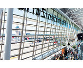 Flughafen-Zuerich-Terminal.jpg