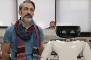 IIT_Giorgio_Metta_und_R1.jpg 