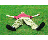 Lead_Mann-in-Wiese.jpg