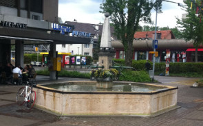 reinach-bl-dorfbrunnen.jpg 