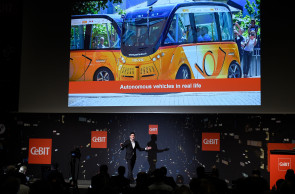 Cebit-2017_Postautos.jpg 