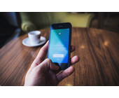 Twitter_App_Smartphone_Teaser.jpg