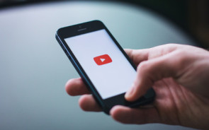 Youtube_App_Smartphone_Teaser.jpg 