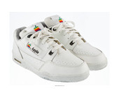 Vintage_Apple_Sneakers_Teaser.jpg