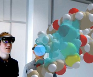 Mit der Hololens in die Welt der Moleküle eintauchen