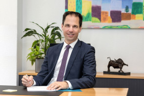 Oliver Vaterlaus, CEO, AWK 
