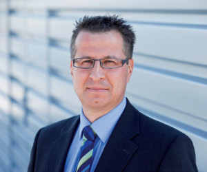Cross-Works und iota systems partnern
