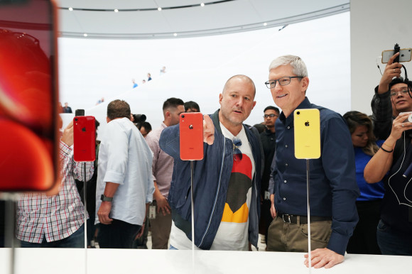 Design-Chef Jony Ive mit CEO Tim Cook 